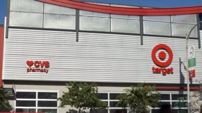 El CEO de Target deja su cargo mientras los clientes se alejan