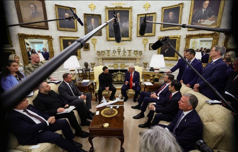 Zelensky y Trump: La Casa Blanca remodela la prensa a su conveniencia